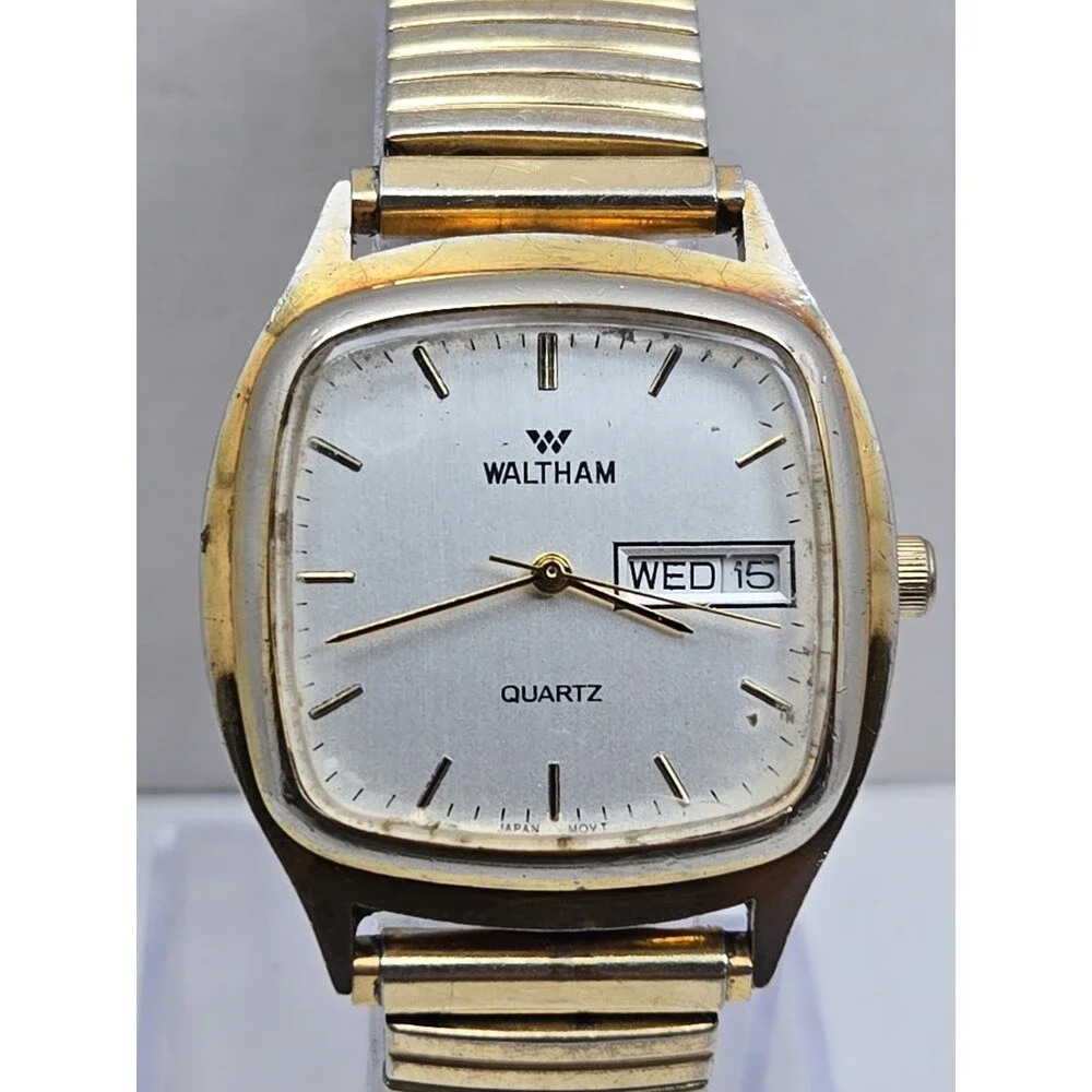 Waltham Vintage Quartz Watch Day Date Gold Tone Square Case Stretch Band